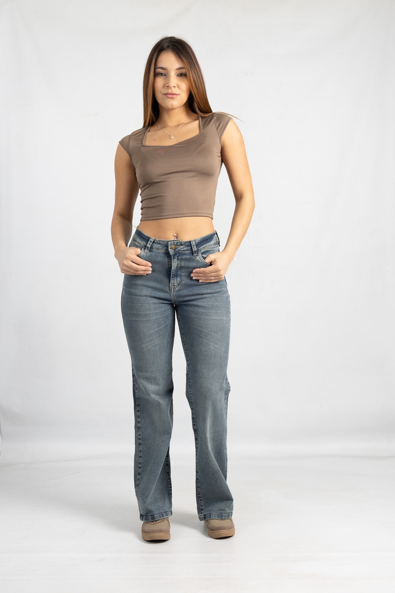 ART. 828 | WIDE LEG ELASTIZADO OXIDO MATIZADO TIRO ALTO TALLES 36 AL 46 VERSUS