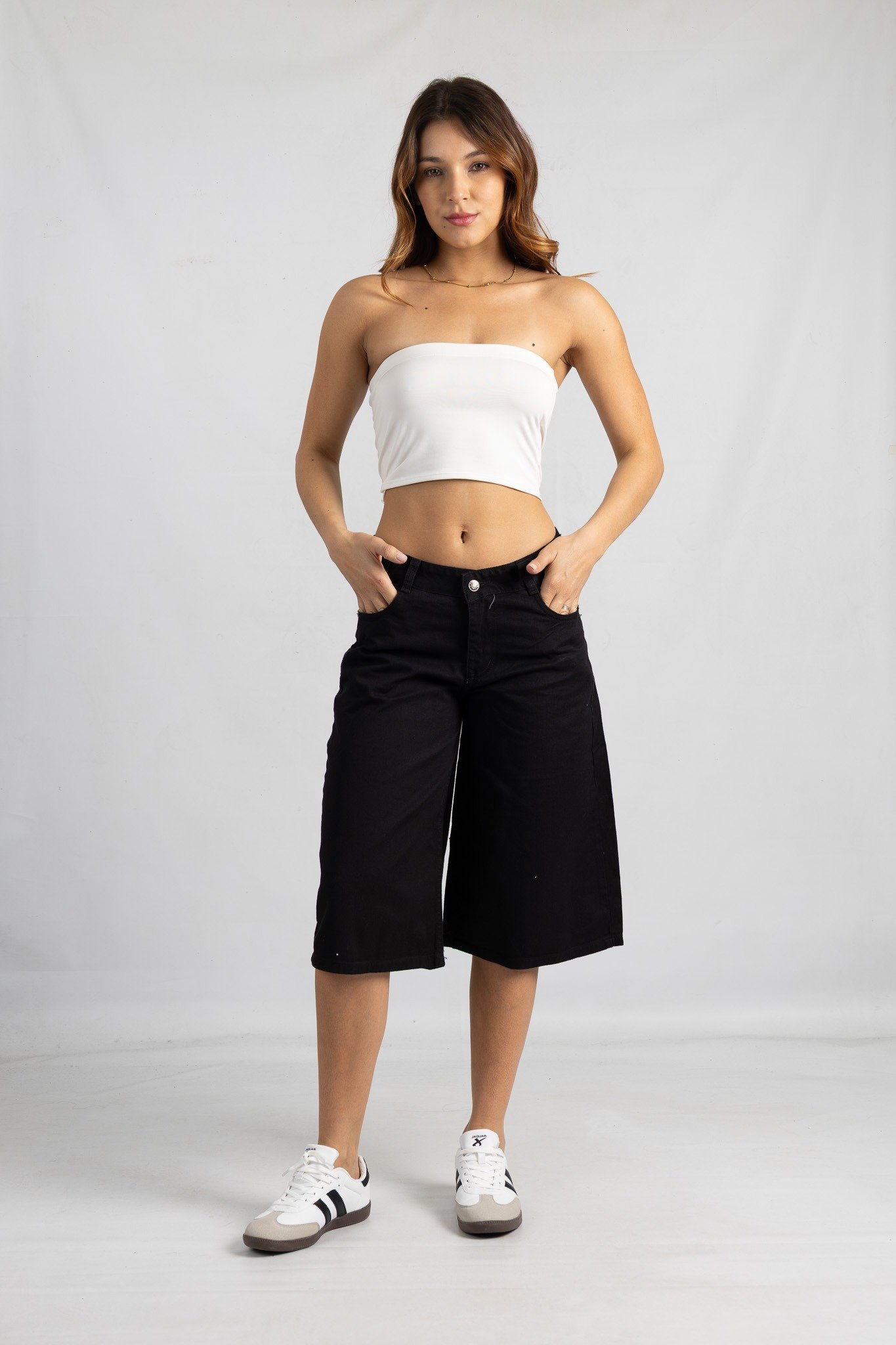 ART. SH-152 | BERMUDA BAGGY RIGIDO NEGRO CON HEBILLA TIRO MEDIO TALLES 36 AL 46 ANDAR