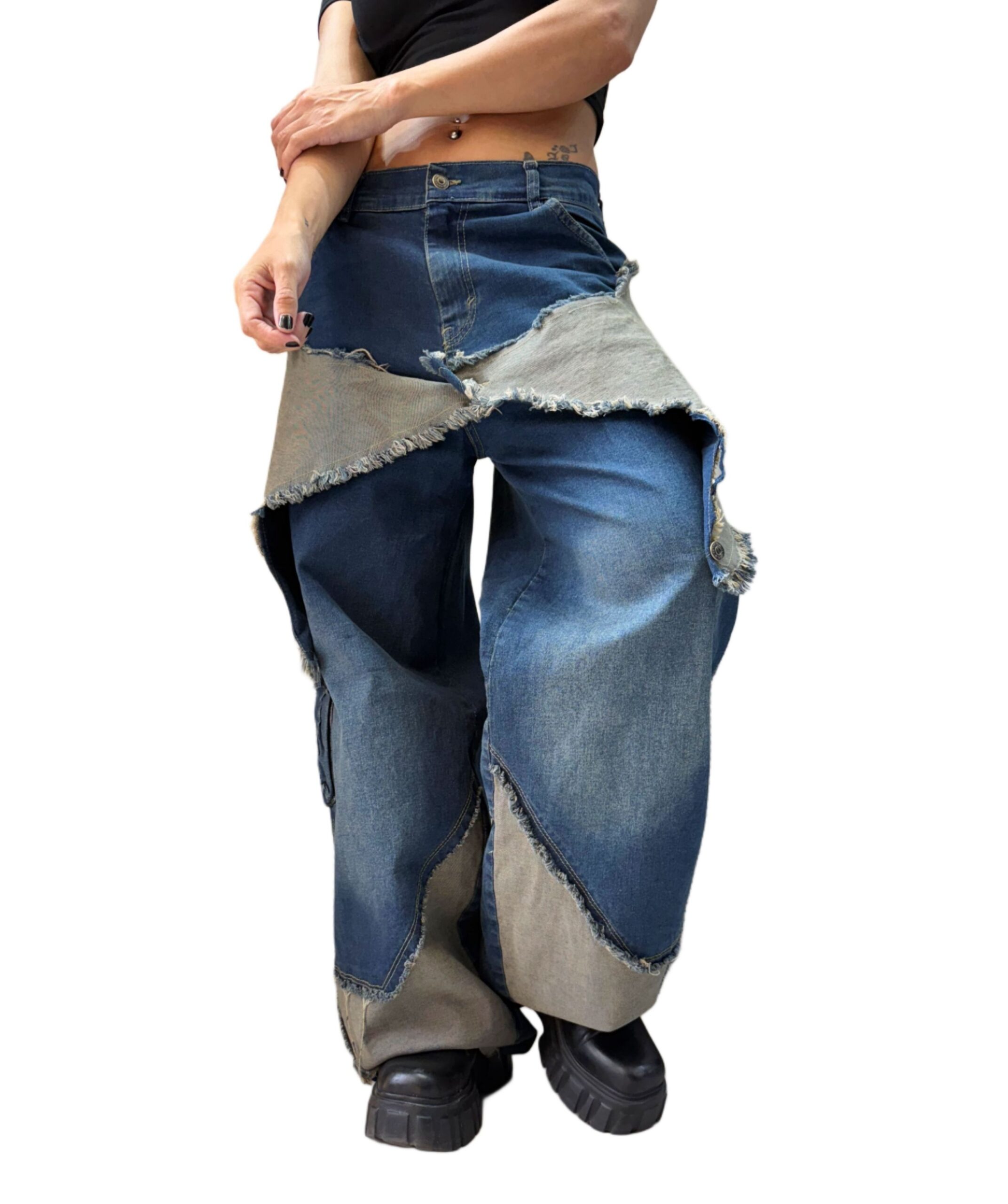 A404 | BAGGY AZUL CON AGREGADOS EN DISEÑO TIRO MEDIO TALLES 42 AL 46 EXITO JEANS