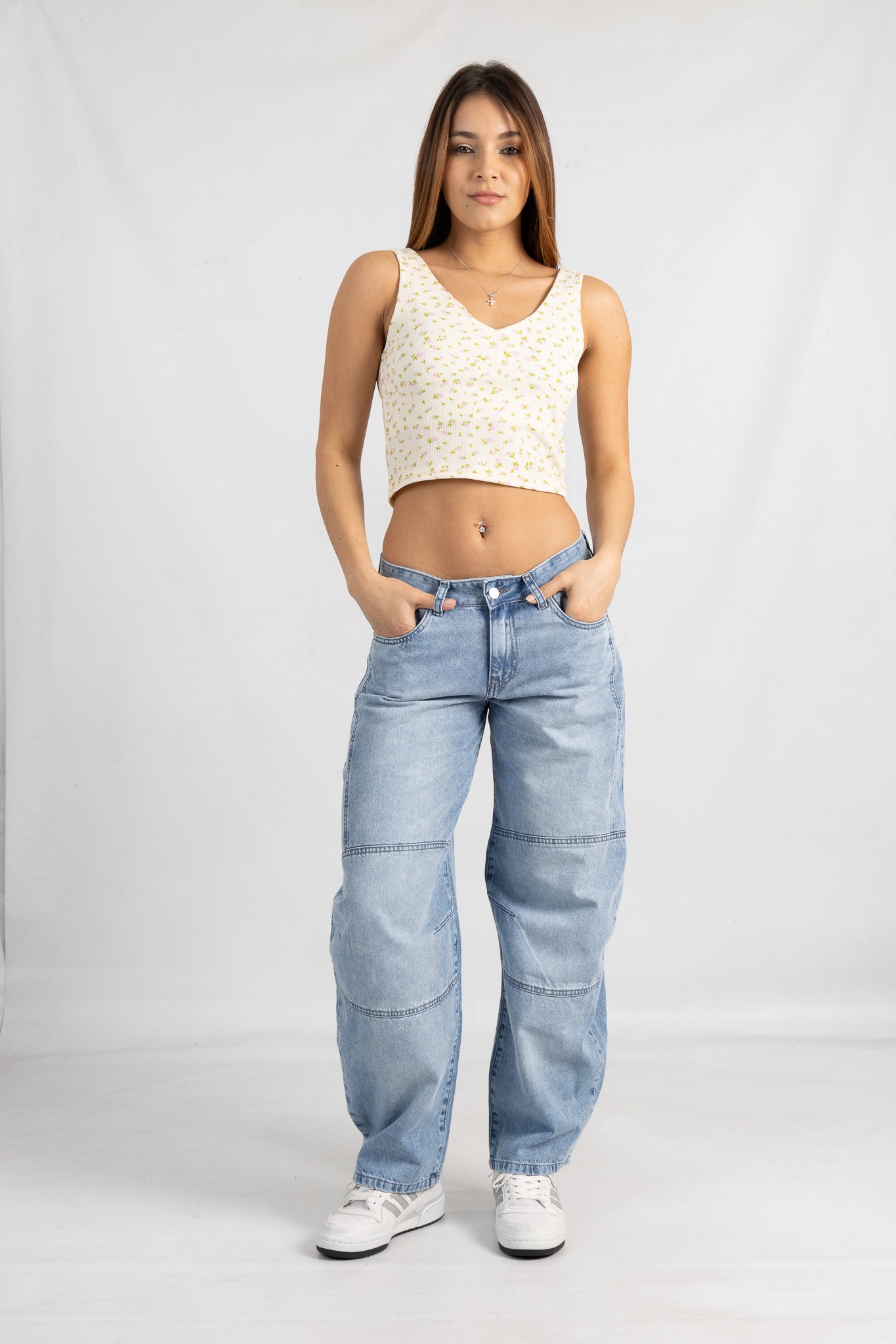 ART. 854 | BAGGY BARREL RIGIDO NEVADO CON PINZA TIRO MEDIO TALLES 36 AL 44 ANDAR