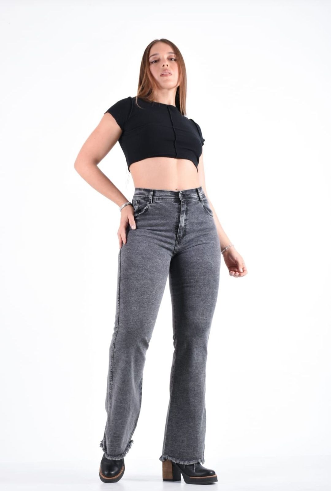 303NEV  I  JEAN PALAZZO GRIS DESGASTADO  CON DESFLECADO EN BOTA TIRO ALTO TALLES 36 AL 50 EXITO JEANS