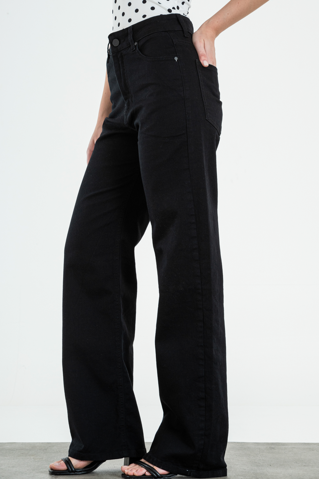URLURE JEAN WIDE LEG ELASTIZADO NEGRO TIRO ALTO ISOSTASIA 36-42