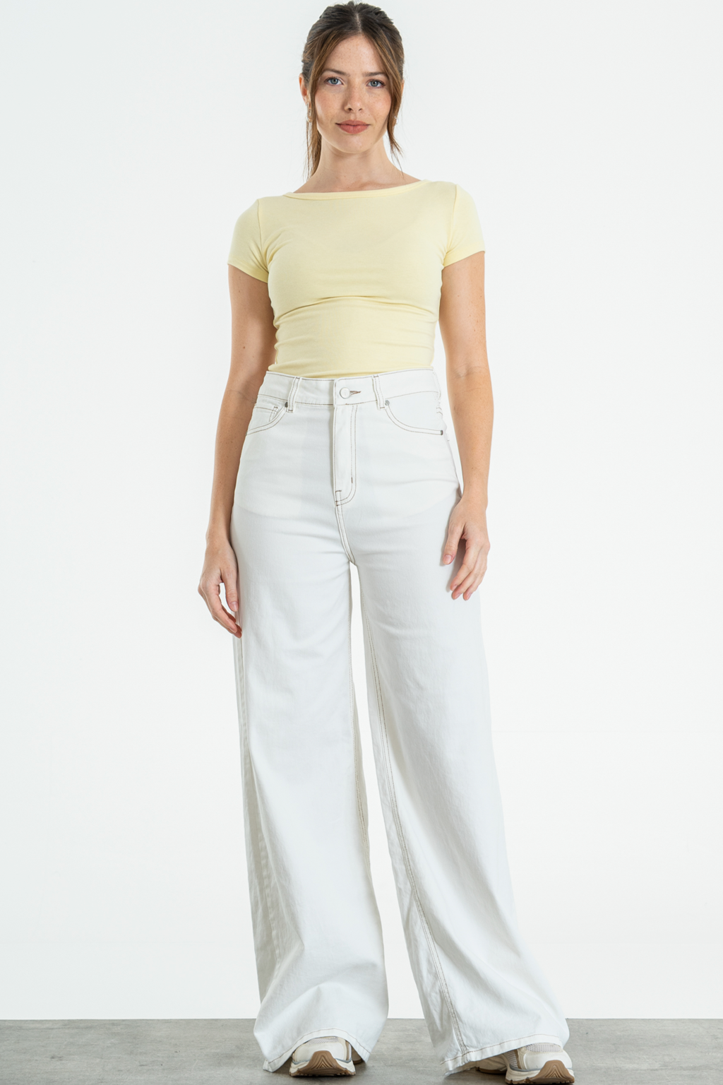 O NELAMY-WIDE LEG ELASTIZADO BLANCO HILO BEIGE TIRO ALTO TALLES 34 AL 42 ISOSTASIA