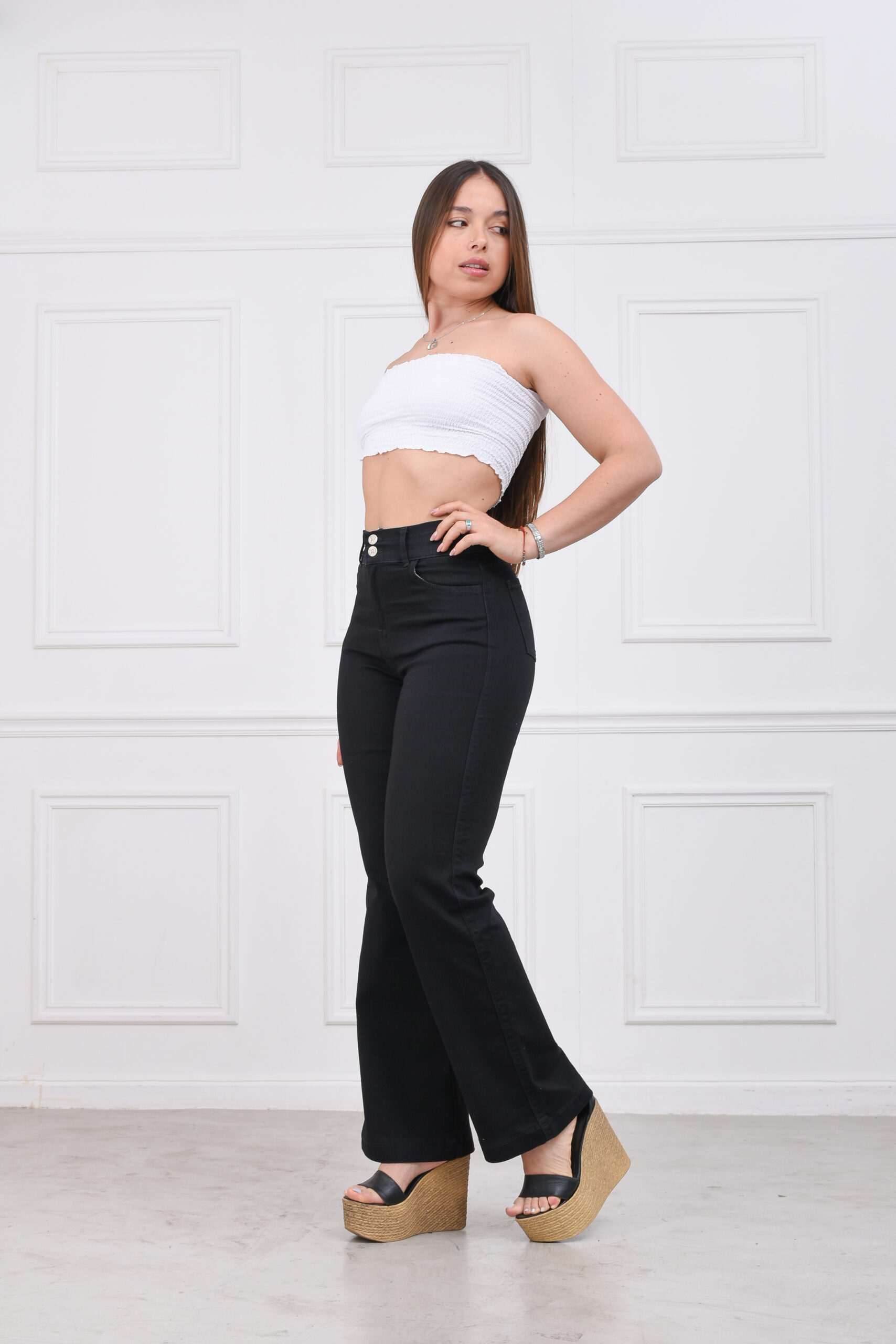 THERESA | WIDE LEG NEGRO ELASTIZADO FAJA TIRO ALTO TALLES 38 AL 54 RUMAJU