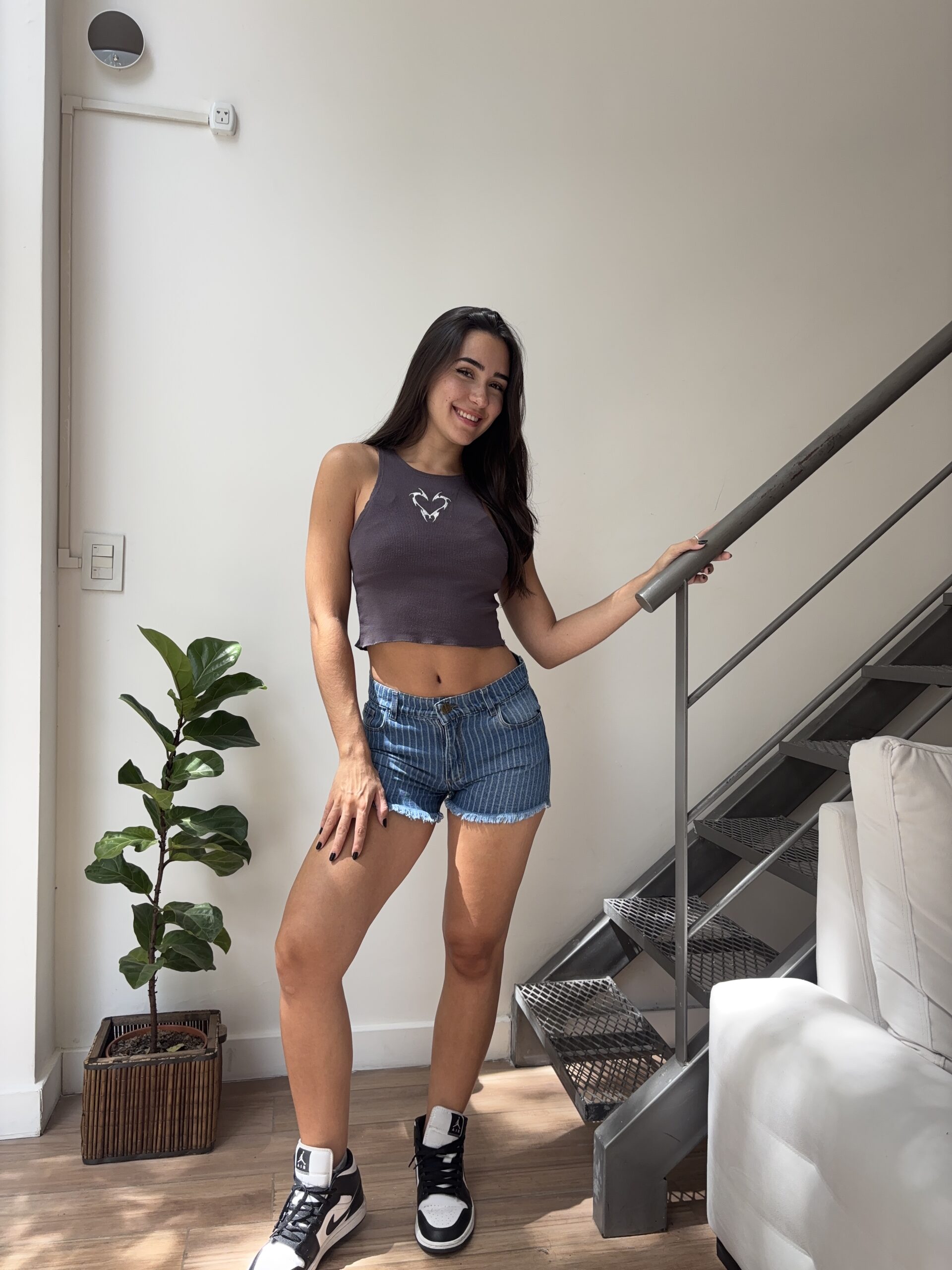 ALI-SHORT LOW RAYADO CON DEFLECADO EN BOTA TIRO BAJO TALLES 34 AL 46 H-REINA