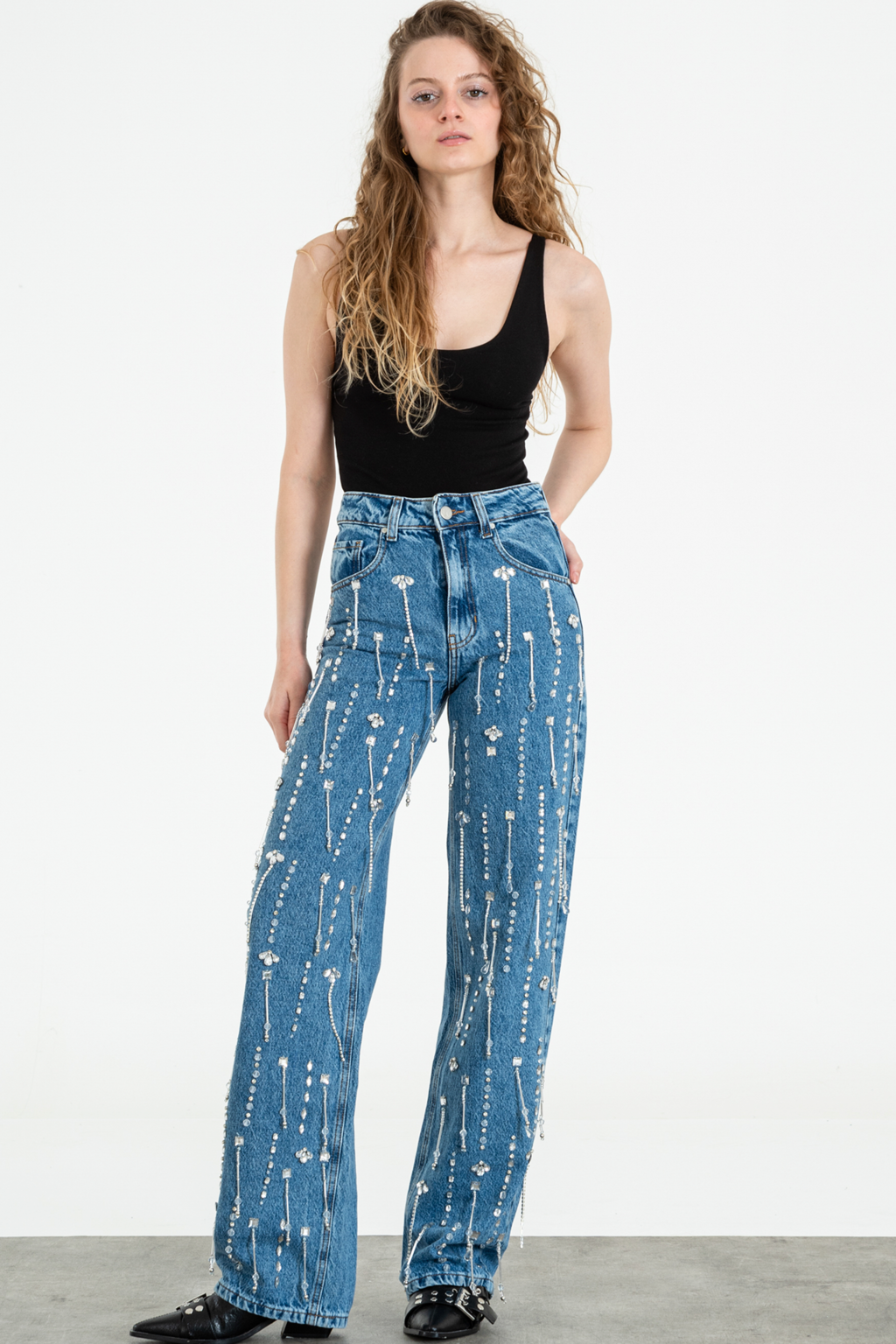 P PILMALET-WIDE LEG CELESTE RIGIDO CON PIEDRAS TIRO ALTO TALLES 34 AL 40 ISOSTASIA