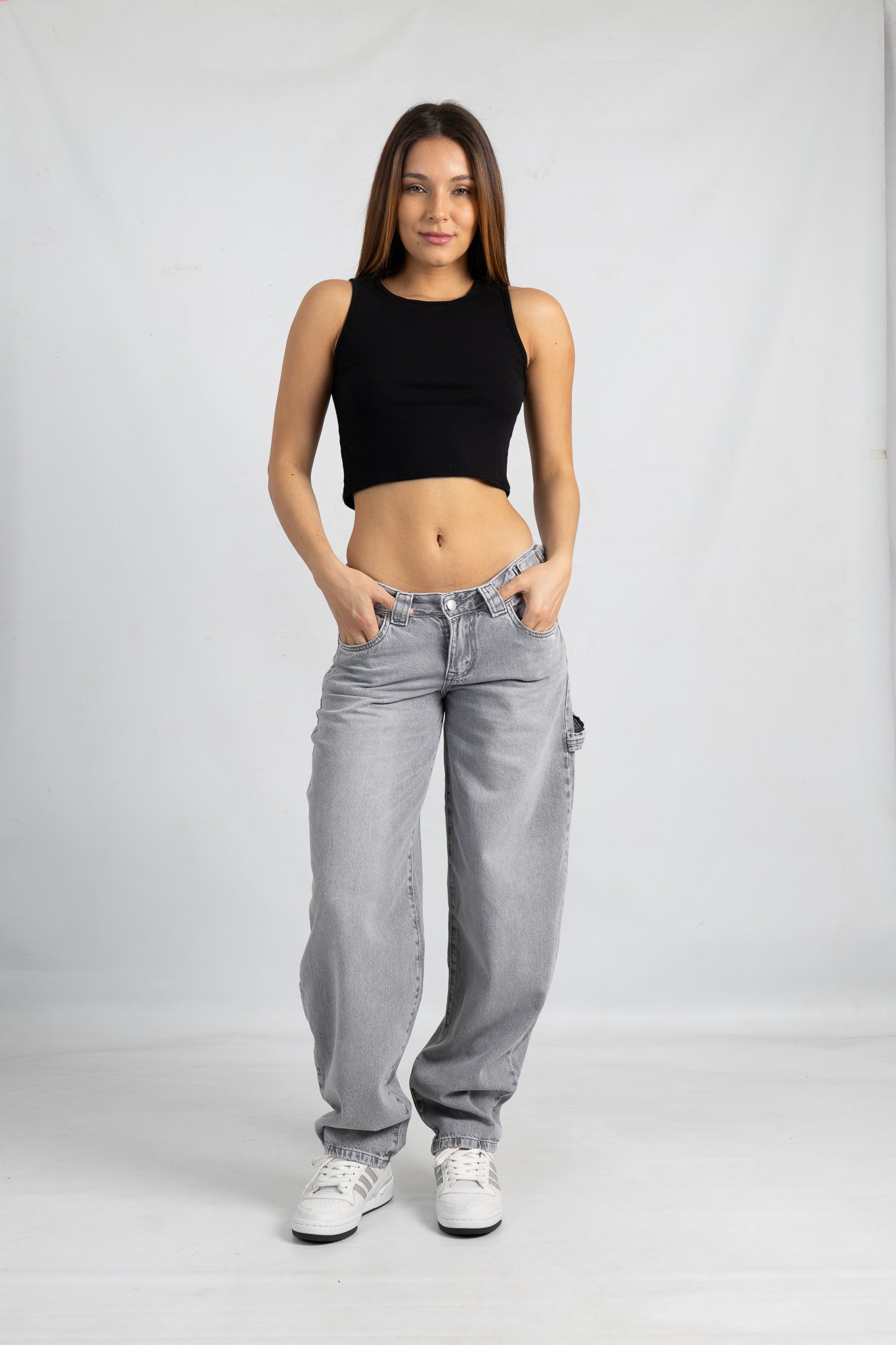 858-BAGGY GRIS CON HEBILLA TIRO BAJO TALLES 34 AL 44 VERSUS JEANS