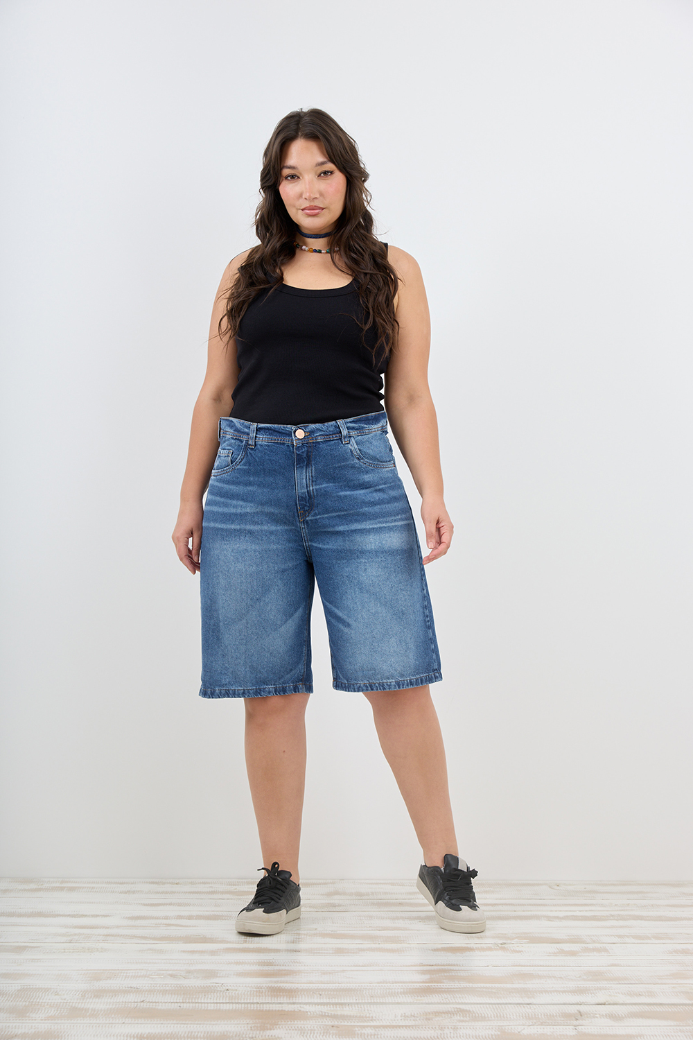 M-582 | BERMUDA BAGGY AZUL RÍGIDO CLÁSICO BIGOTES TIRO ALTO TALLE 46 AL 54 CENITHO JEANS