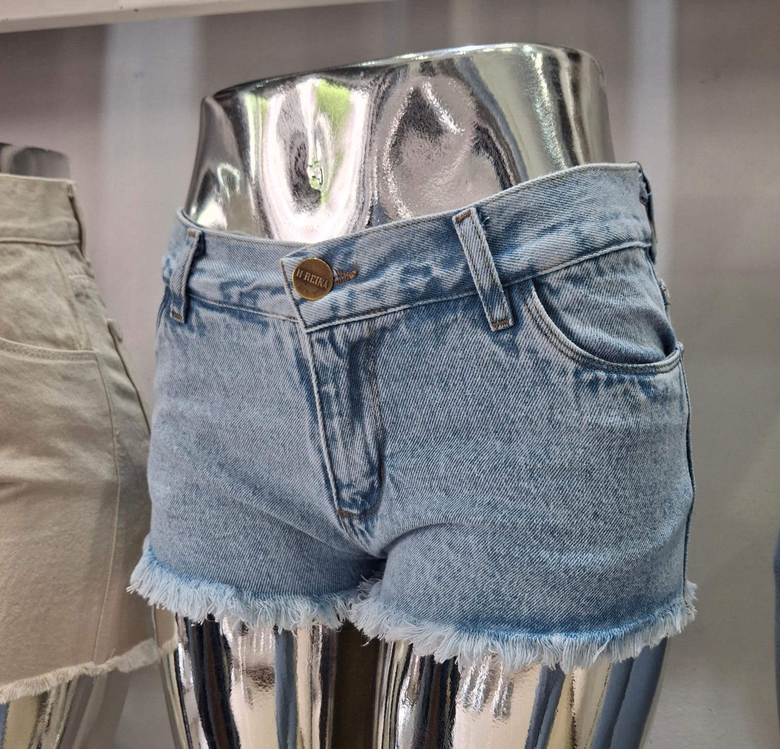 LOWER SNOW 2.0-SHORT CELESTE DESFLECADO TIRO BAJO RÍGIDO H-REINA 34-46