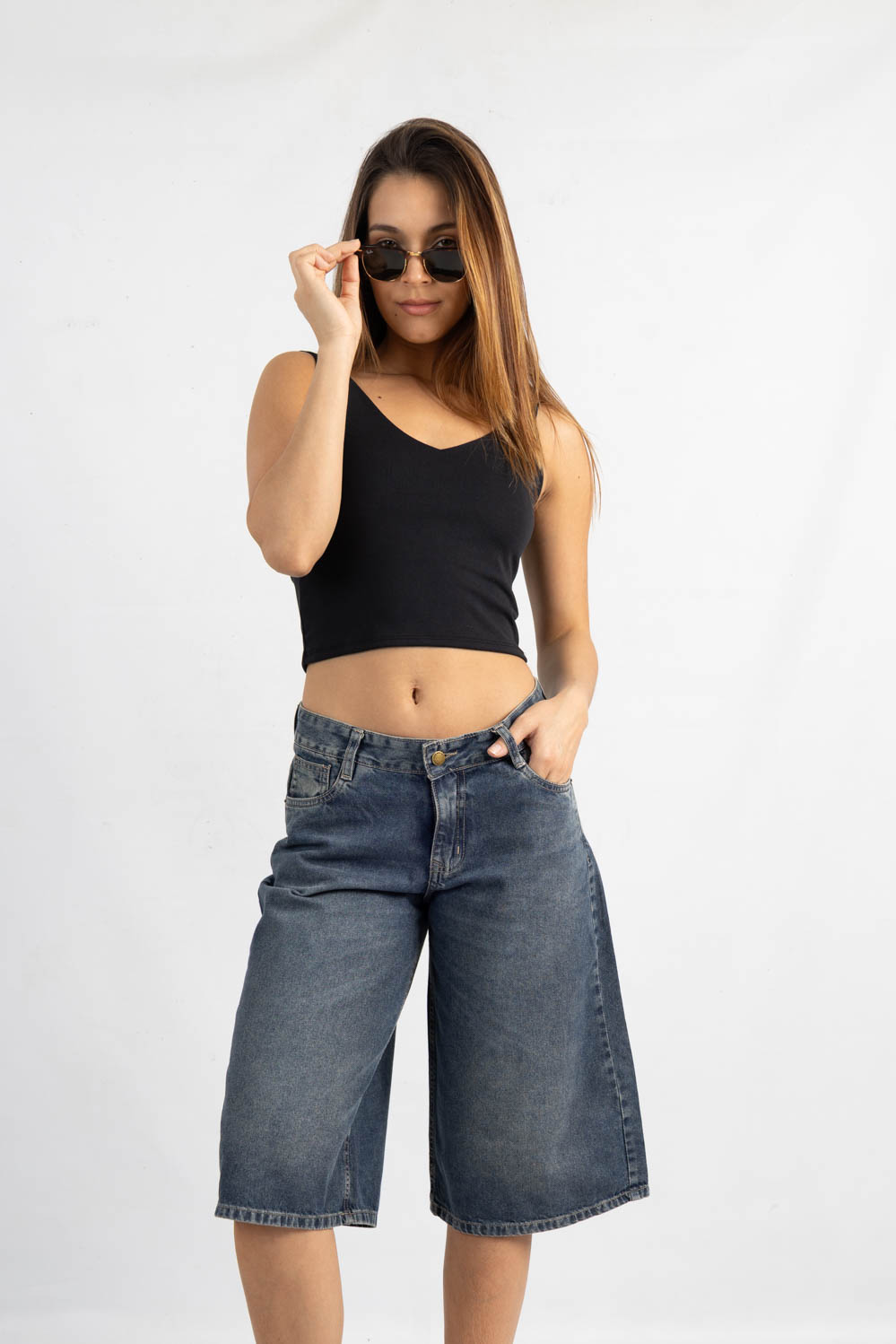 B-30 | BERMUDA OXIDO CLASICO TIRO MEDIO RIGIDO 36-46 VERSUS