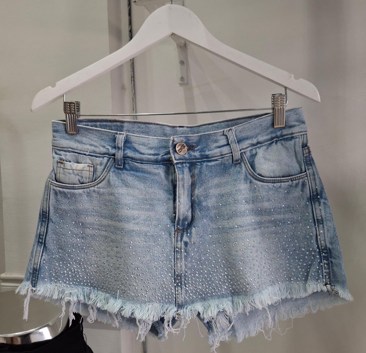 SASHA LOGAN SHINY- SKORT LOW CELESTE RÍGIDO CON BRILLOS STRASS H-REINA 34-46