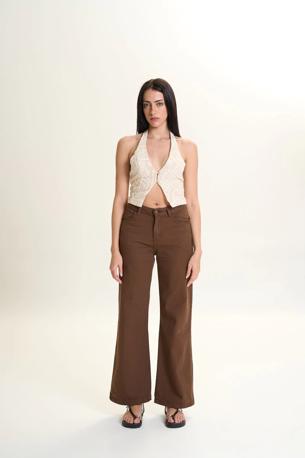 COLONIAL-WIDE LEG CHOCOLATE RIGIDO TIRO ALTO TALLES 36 AL 44 STRIVEN